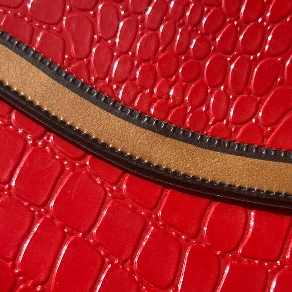 Vintage 80s Red Tan Reptile Embossed Womens Wallet Kisslock and Snap Closure - Picture 3 of 10